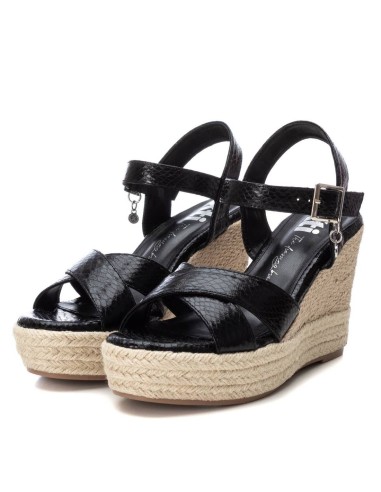 SANDALIA CUÑA 142750 XTI Negro