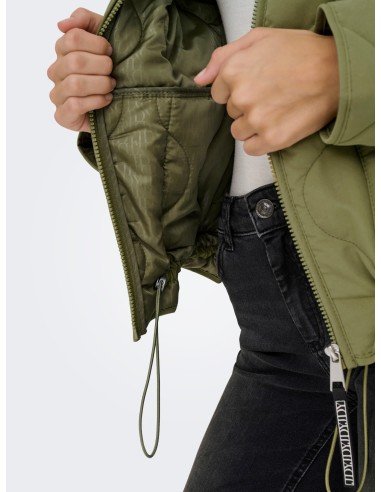 CAZADORA JDYNELLA LIFE SHORT QUILT JACKET OTW SGO Dried Herb DTM EMBOSSED MINI JDY LINING