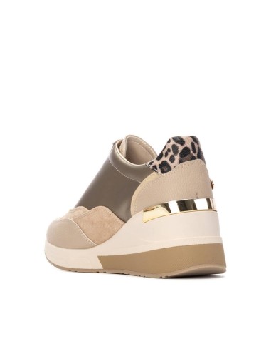 Zapatilla de mujer con cuña Xti 144655 Beige