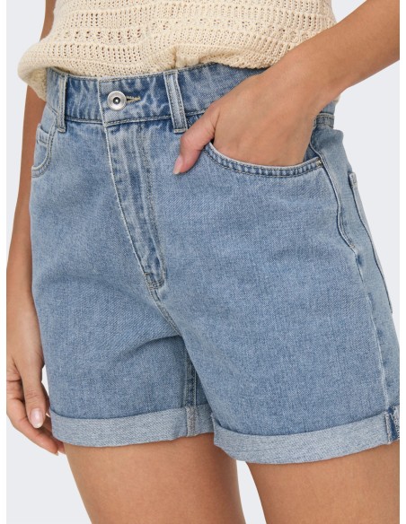 ONLVEGA HW MOM DNM SHORTS NOOS Light Blue Denim