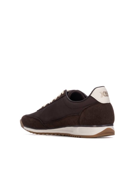 Zapatilla de mujer plano Xti 146114 Marrón