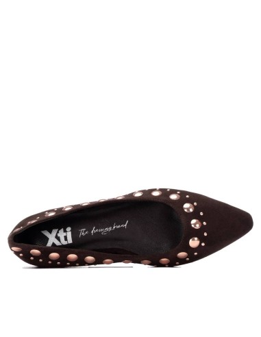 Zapato de mujer plano Xti 146223 Marrón