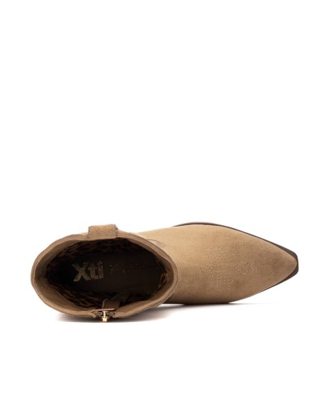 Botin de mujer con tacón Xti 144307 Beige
