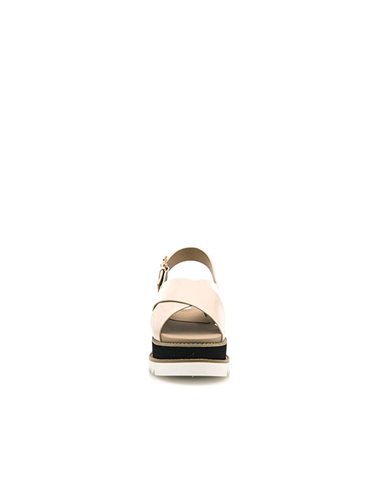 SANDALIAS CON HEBILLA LISETTE PATENT NUDE MUSTANG